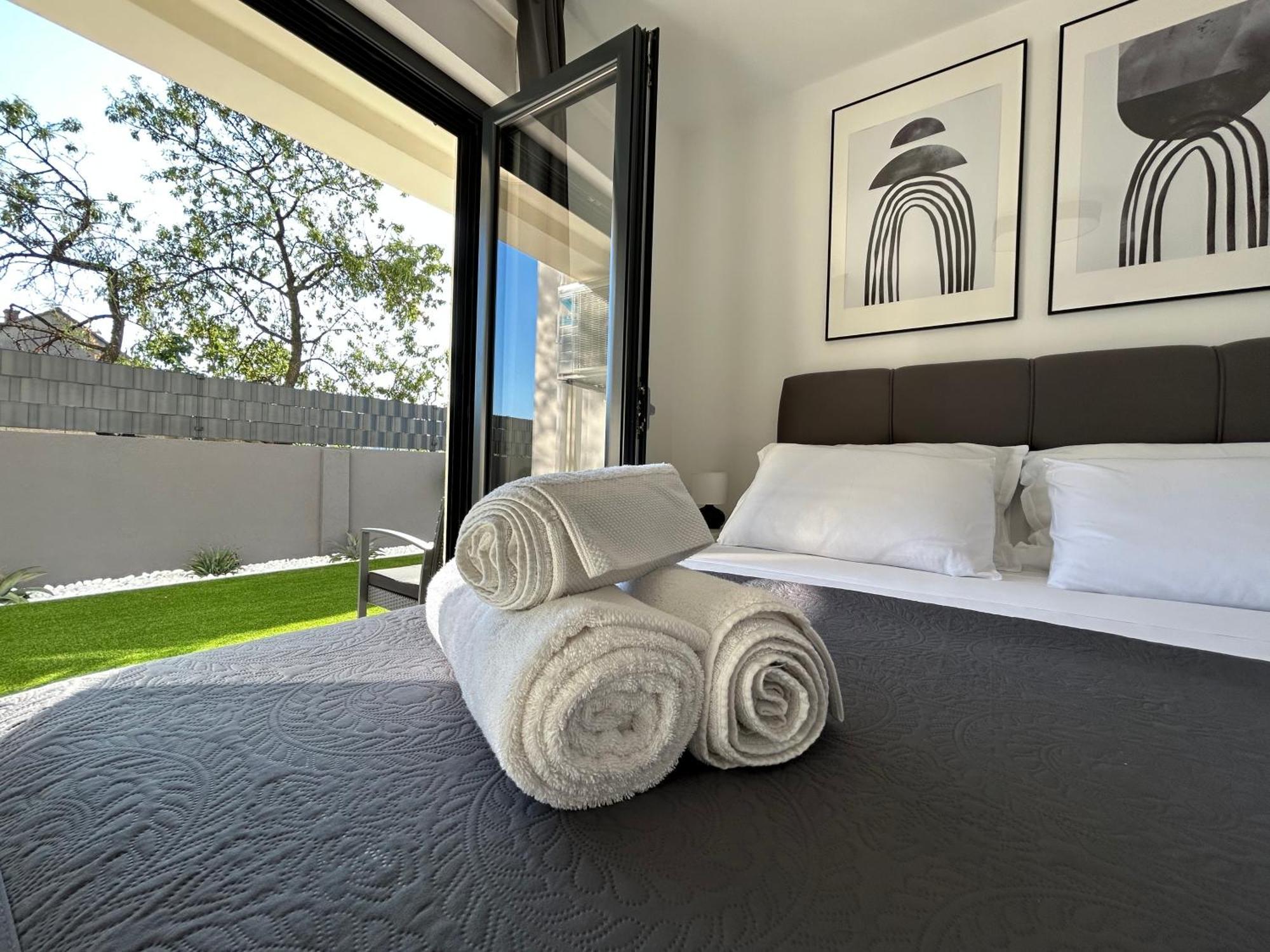 Apartment Oris, Private Parking, Garden Zadar Exterior foto