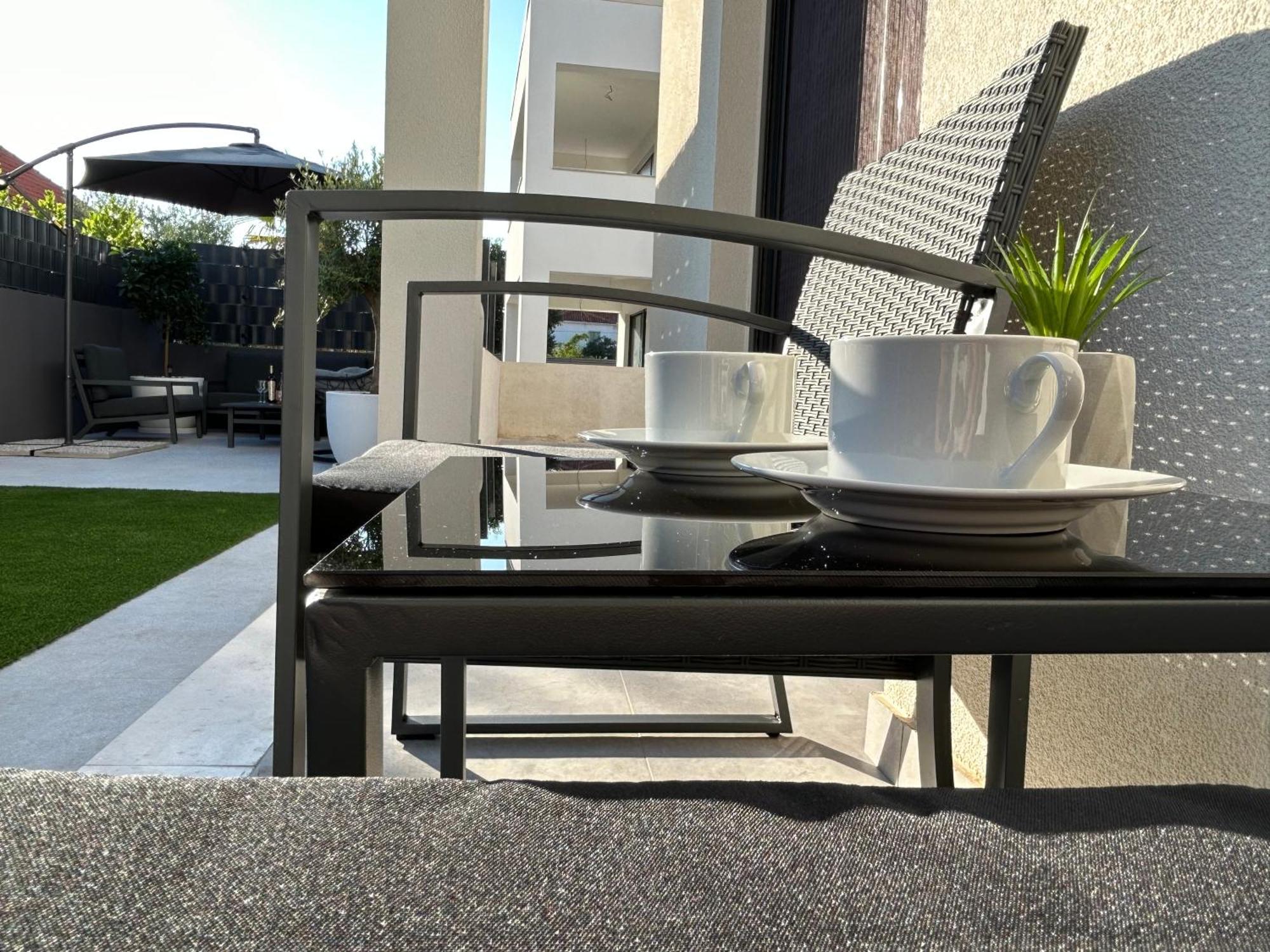 Apartment Oris, Private Parking, Garden Zadar Exterior foto